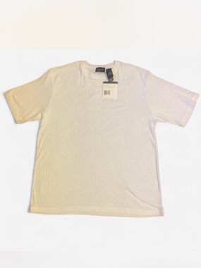 Claiborne White Short Sleeve Crew Neck Tee